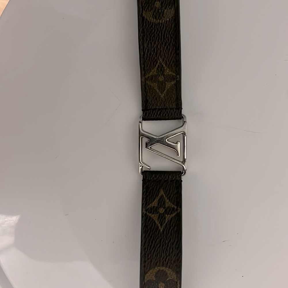 LOUIS VUITTON
MONOGRAM CANVAS ECLIPSE HOCKENHEIM